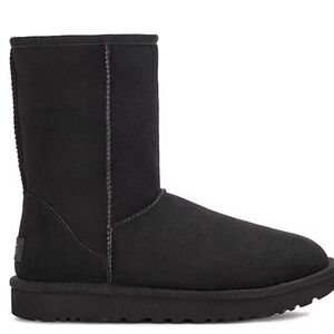 Ugg Classic short black suede boot